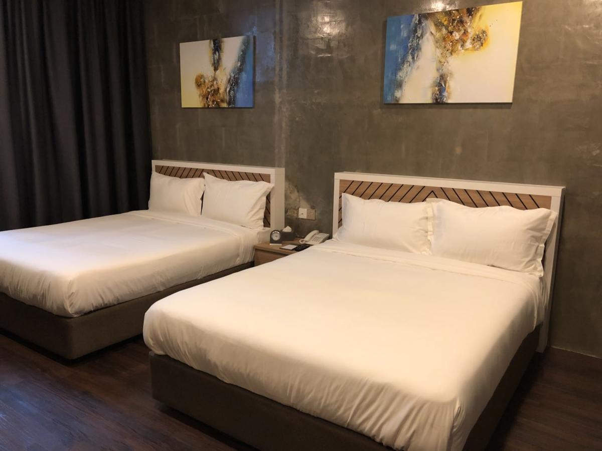 Premium Quadruple Room,572185296:JPEG